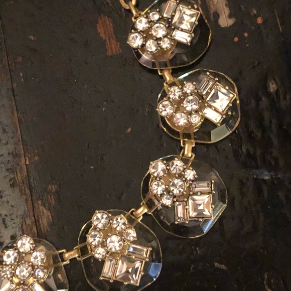 J. CREW Crystal & Lucite Necklace - Picture 9 of 10